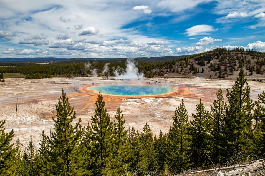 Yellowstone national park : comment visiter ce parc emblématique des États-Unis ?